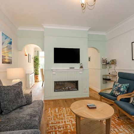 Apple Tree House Villa Хънстантън Екстериор снимка