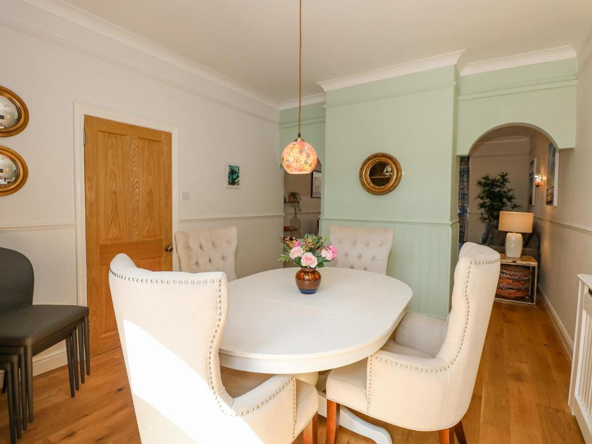 Apple Tree House Villa Хънстантън Екстериор снимка